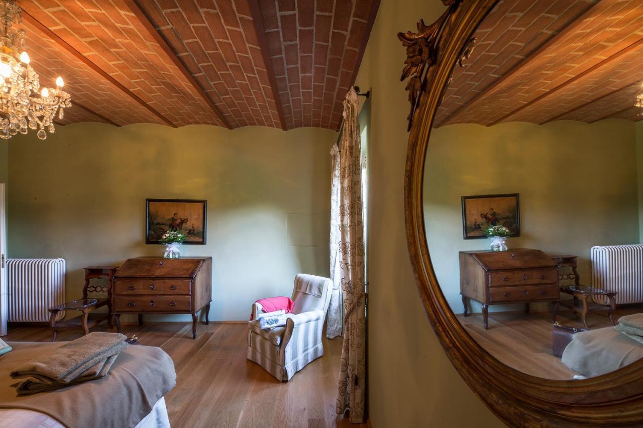 Dionisia'S Home, Pool, Spa On Monviso Unesco Alps Verzuolo Bagian luar foto